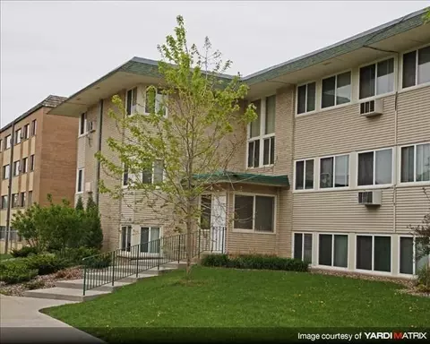 1949 Old Hudson Rd #104, Saint Paul, MN 55119