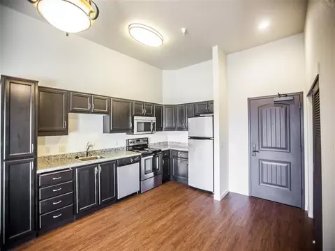 1520 16th St #215, Sacramento, CA 95814