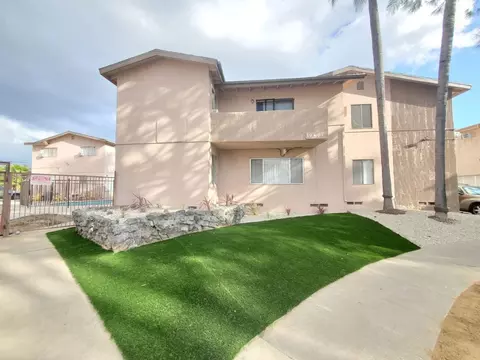 19401 Haynes St #5, Los Angeles, CA 91335