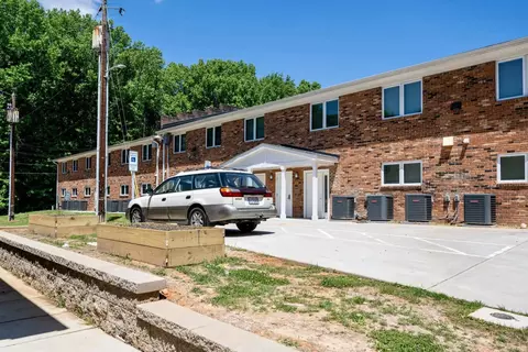2816 Ross Rd #206, Durham, NC 27703
