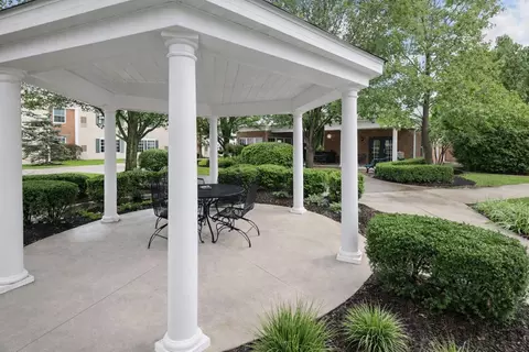 5863 Scioto Darby Rd #320, Hilliard, OH 43026