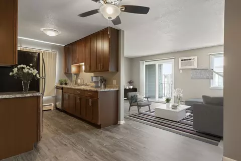 2220 E Franklin Ave #262, Minneapolis, MN 55406