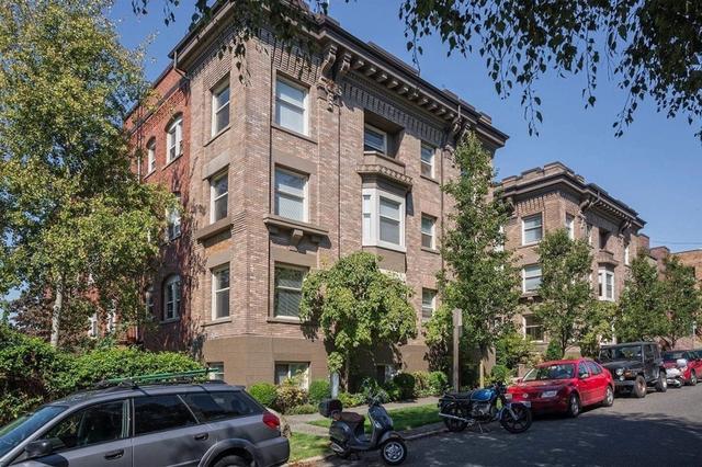 419 13th Ave E #212, Seattle, WA 98102