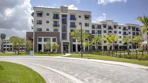 8500 Cleary Blvd #210, Plantation, FL 33324