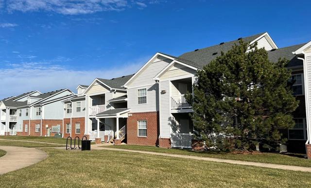 20 Village Crossing Dr S #9-2149D, Greenwood, IN 46143