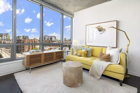 504 N Green St #1-0703, Chicago, IL 60642