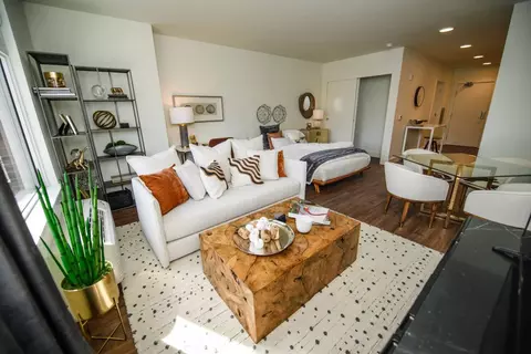 2323 NW Savier St #216, Portland, OR 97296