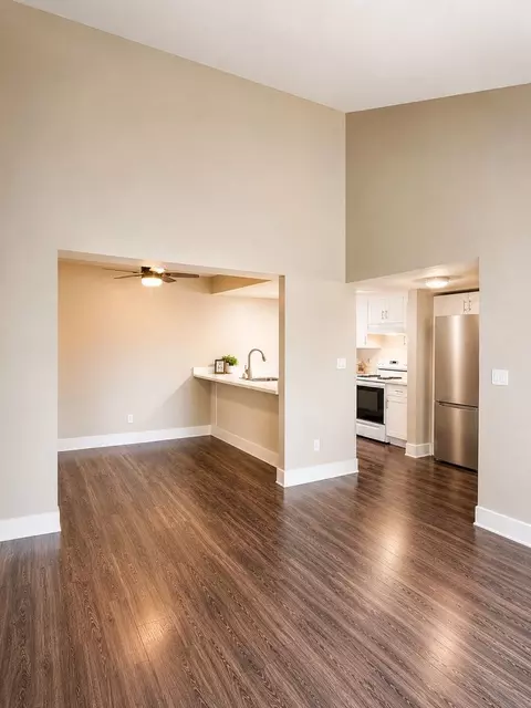 2405 Walnut Ave #207, Carmichael, CA 95608