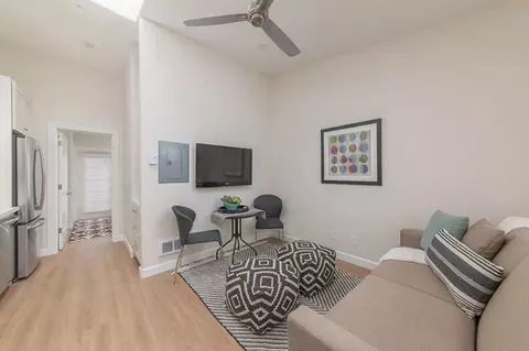630 Water St #B316, Santa Cruz, CA 95060