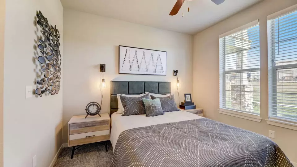  1000 Pinewood Ave #2202, Commerce Township, MI 48390 photo 14