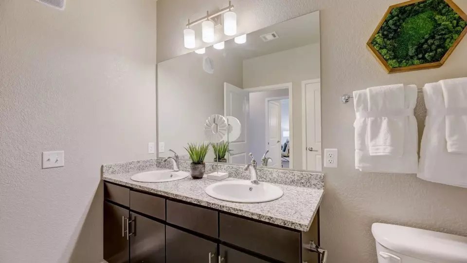  1000 Pinewood Ave #2202, Commerce Township, MI 48390 photo 17