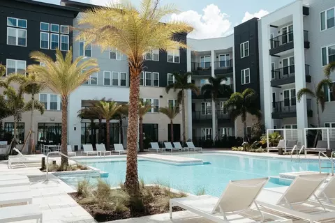 5301 W Tyson Ave #317, Tampa, FL 33611