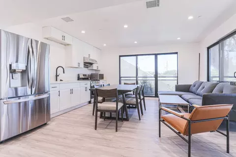 3679 Halldale Ave #3677 S HALLDALE AVE B, Los Angeles, CA 90018