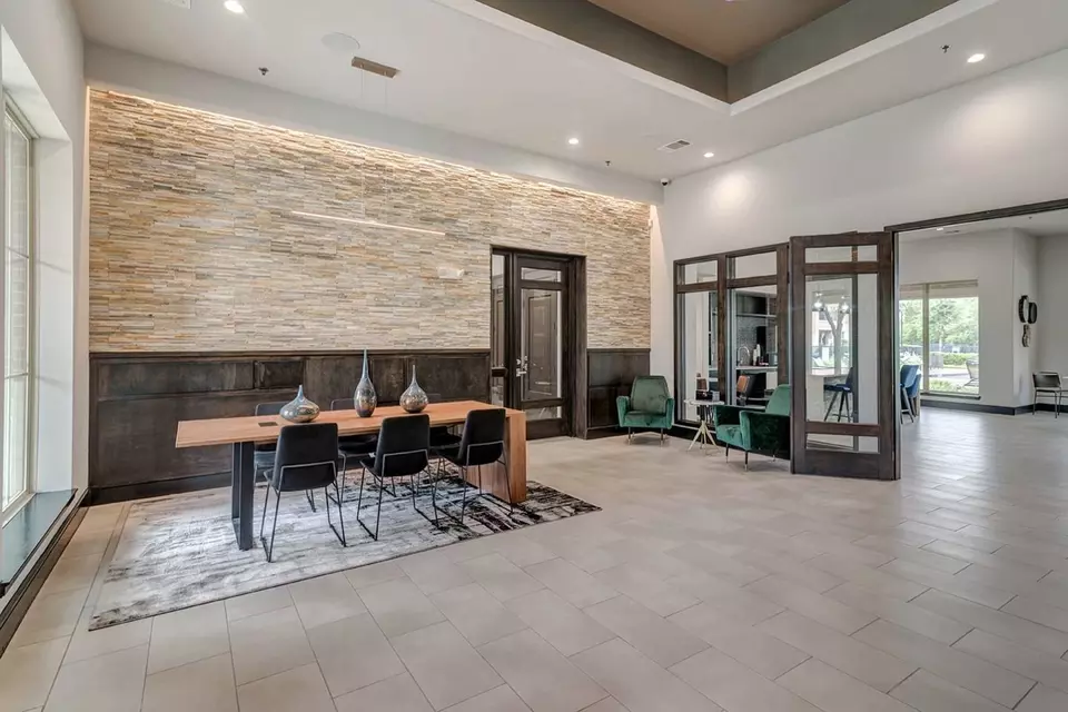  1701 Royal Ln #18304, Farmers Branch, TX 75234 photo 31