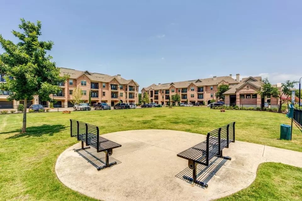  1701 Royal Ln #18304, Farmers Branch, TX 75234 photo 25