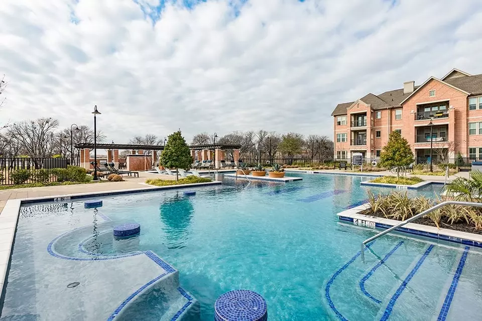  1701 Royal Ln #18304, Farmers Branch, TX 75234 photo 22