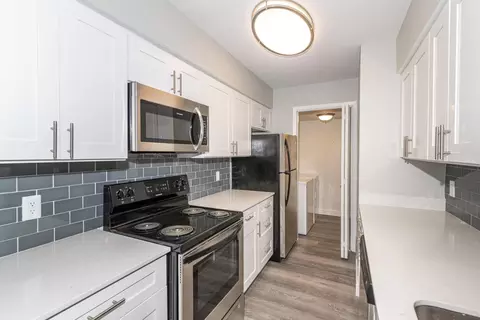8850 River Bend Pkwy #52460108, Indianapolis, IN 46250