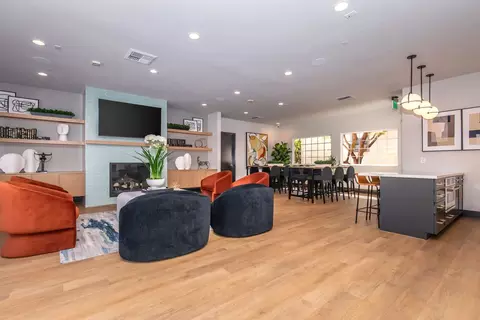 8201 E Blackwillow Cir #59-204, Anaheim, CA 92808