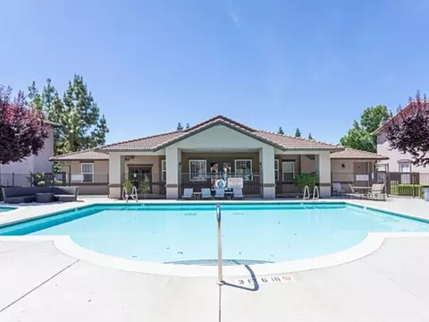 8000 Painted Desert Way #325, Roseville, CA 95747