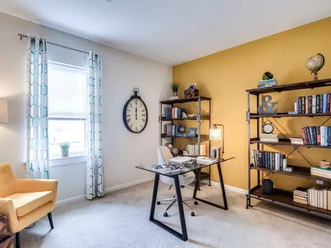 415 Center Pointe Dr #201, Mechanicsburg, PA 17050