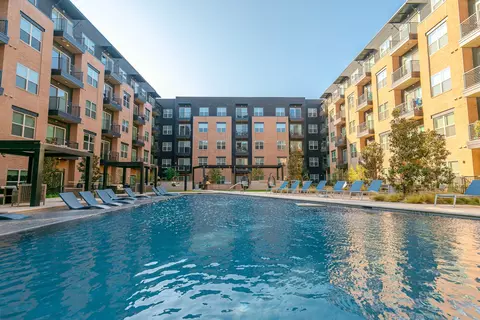 990 Singleton Blvd #1136, Dallas, TX 75212