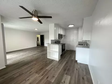 20317 Saticoy St #095215, Los Angeles, CA 91306