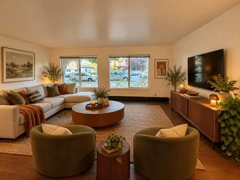 1621 California Ave SW #1, Seattle, WA 98116