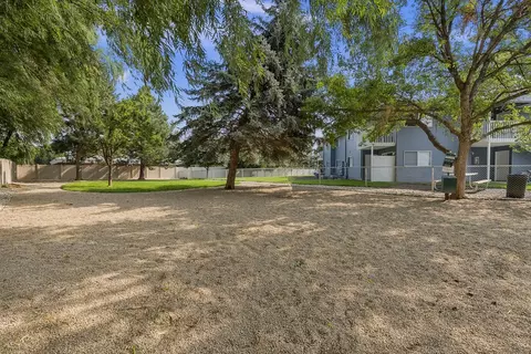 663 E State St #F-685-205, Eagle, ID 83616 photo 32