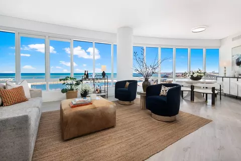 909 E Michigan St #2503, Milwaukee, WI 53202