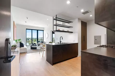 10700 Tabor St #407, Los Angeles, CA 90034