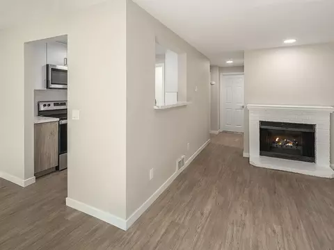 14121 SE 177th St #N104, Renton, WA 98058