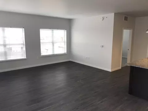 301 W Lenawee St #112, Lansing, MI 48933