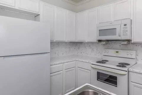 5301 N Sam Houston Pkwy #3404, Houston, TX 77032
