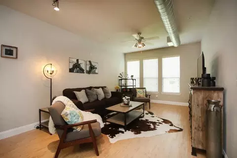4920 Magnolia Cove Dr #4102, Houston, TX 77345