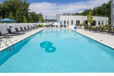 41 Seacoast Ter #1318, Kittery, ME 03904
