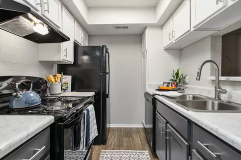 101 Harlon Dr #401C1, Cary, NC 27511