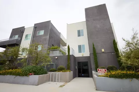 6302 Beck Ave #301, Los Angeles, CA 91606