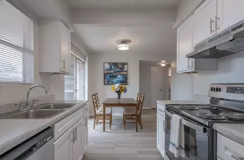 2301 Broadmoor Dr #220, Bryan, TX 77802