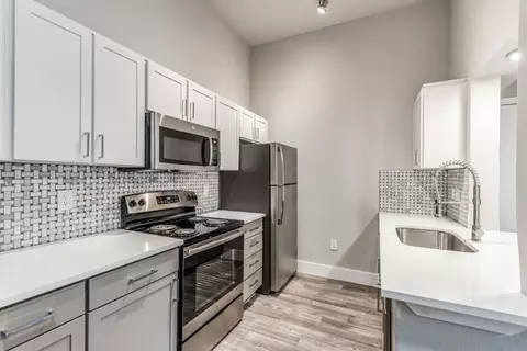 10600 Six Pines Dr #225, The Woodlands, TX 77380