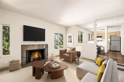 14355 Linden Ave N #C202, Seattle, WA 98133