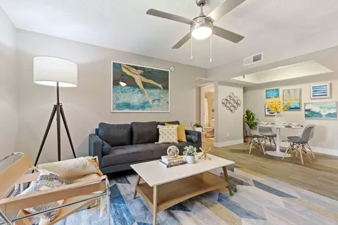 6801 W Ocotillo Rd #1045, Glendale, AZ 85303