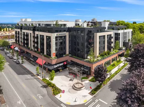 21 Boston St #B412, Seattle, WA 98109