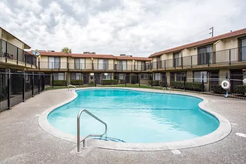 351 E Monte Vista Ave #084, Turlock, CA 95382