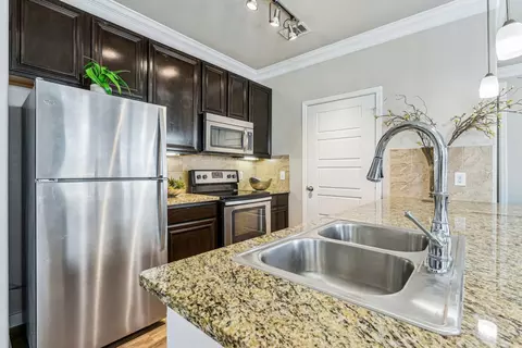 1225 Town Center Dr #3803, Pflugerville, TX 78660