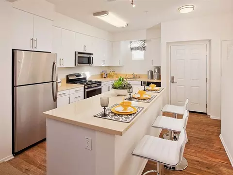 4914 Olive St #10-205, Montclair, CA 91763
