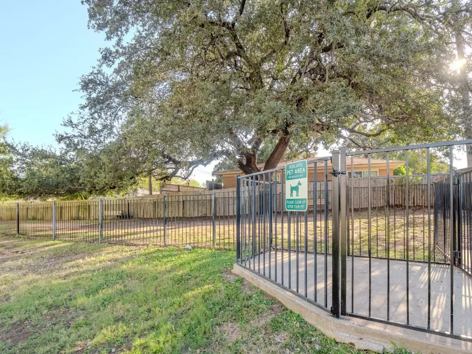  501 E Oltorf St #208, Austin, TX 78704 photo 11