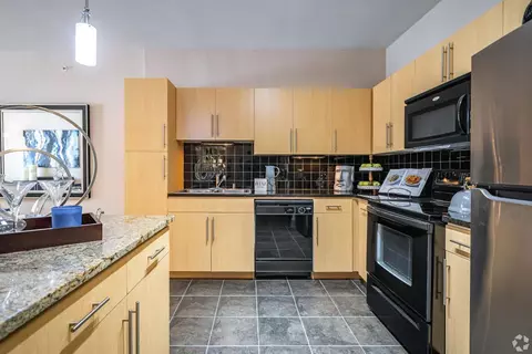 3660 Richmond Ave #147, Houston, TX 77027