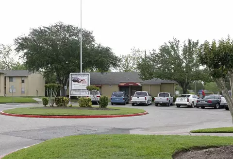 6607 Prino Rd #63, Hitchcock, TX 77563