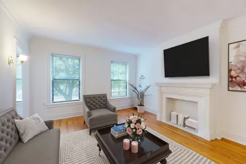 1101 E Hyde Park Blvd #1119-3W, Chicago, IL 60615