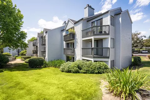 11981 SW Center St #21, Beaverton, OR 97005